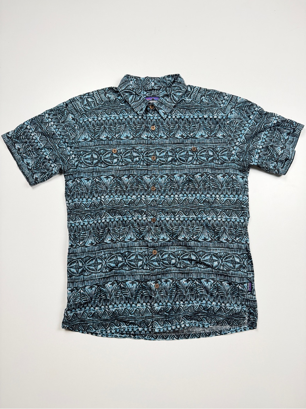 patagonia aztec tribal short sleeve buttonup shirt